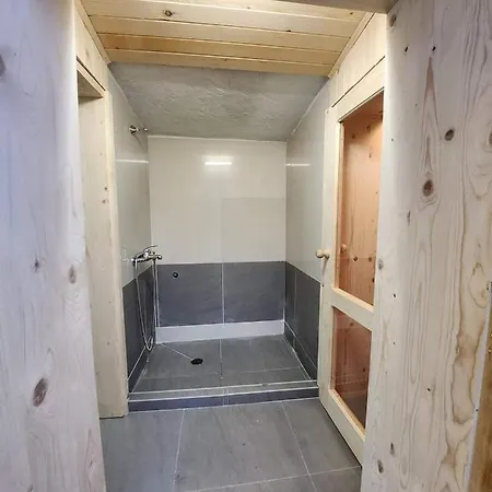 Bulgarane House Konukevi *